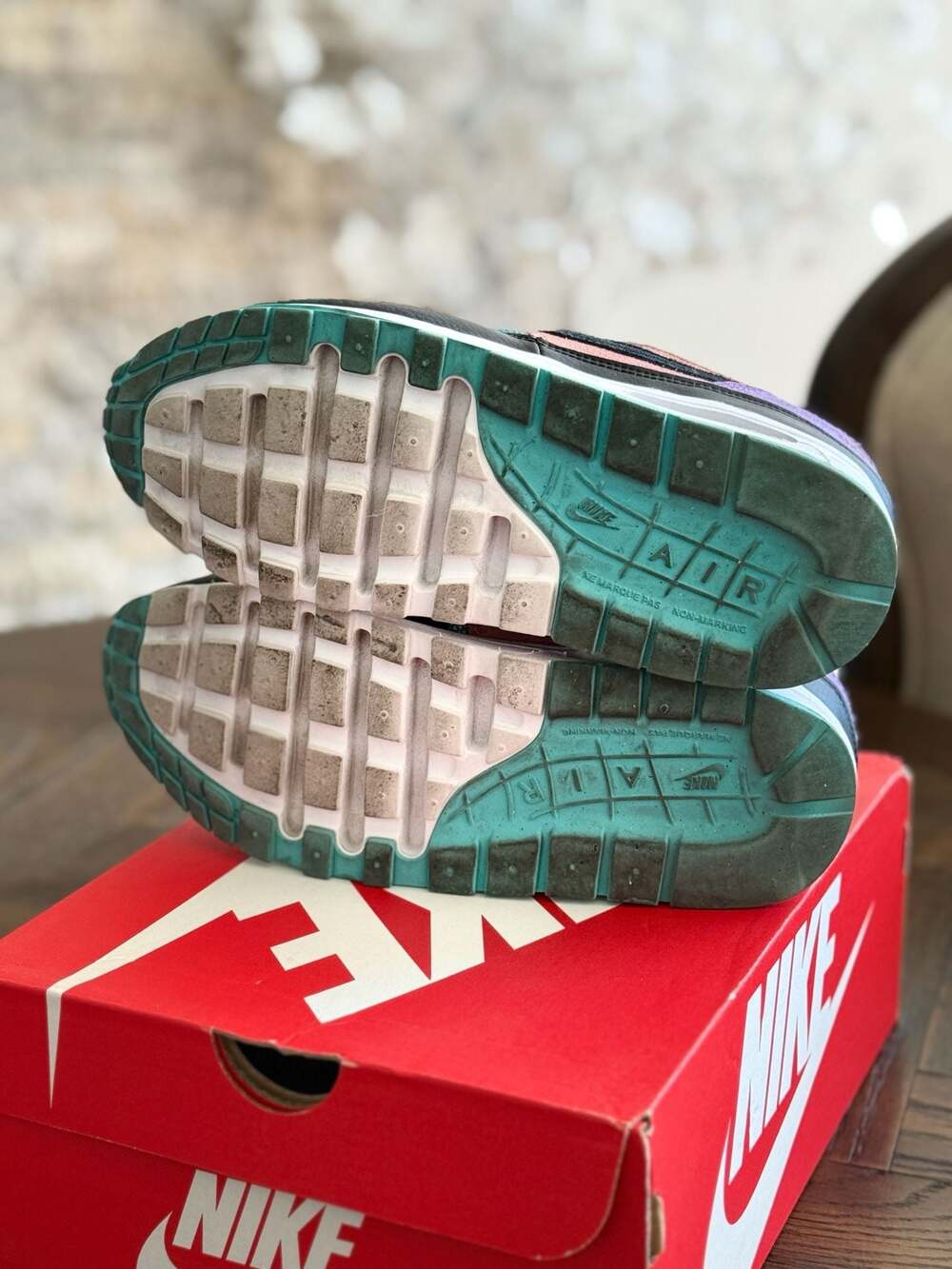 Nike Air Max 1 GS 'Have A Nike Day' Sneakers (AT8131-001) 5.5Y / 7 women used - Picture 5 of 7